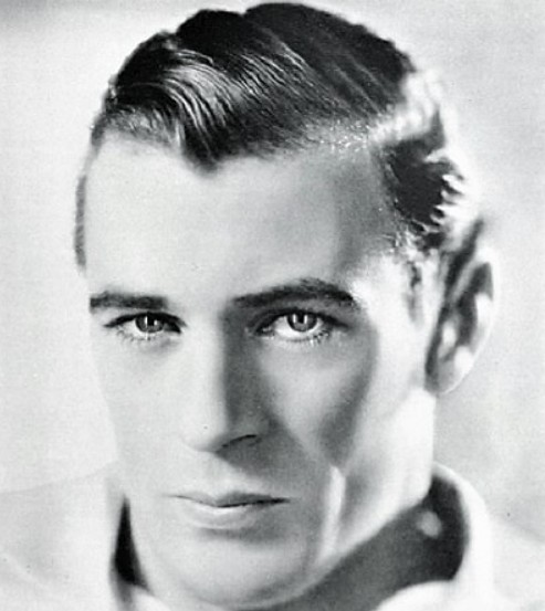 D&eacute;tail d'une pointe de cheveux en V sur un front