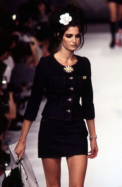 Stephanie Seymour défilant pour les grandes marques