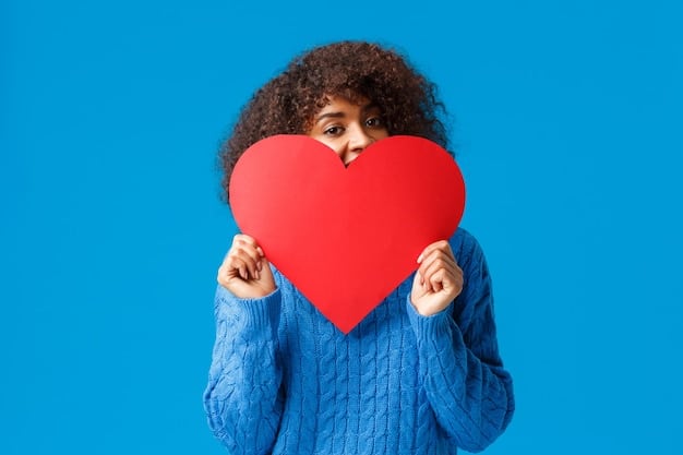 Jeune femme exprimant l'amour et la bienveillance