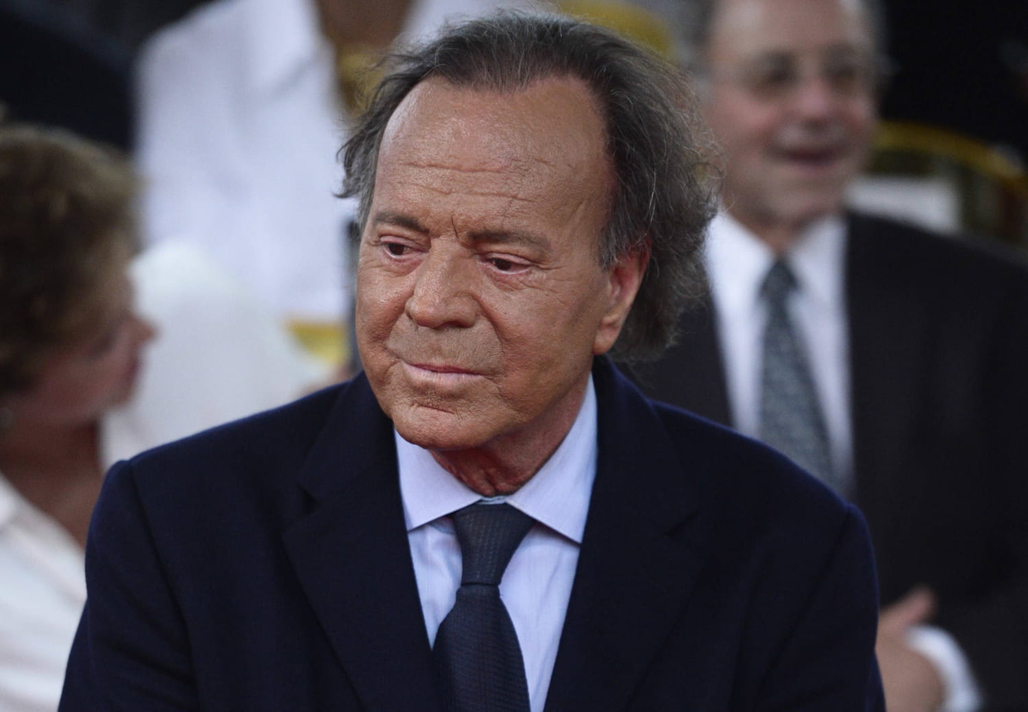 Julio Iglesias souriant