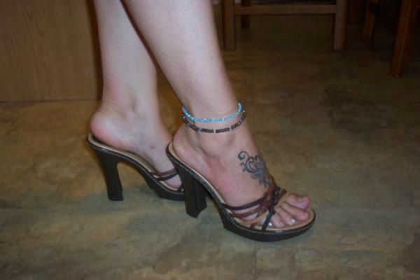 Représentation de bracelets de cheville dans l'Égypte ancienne