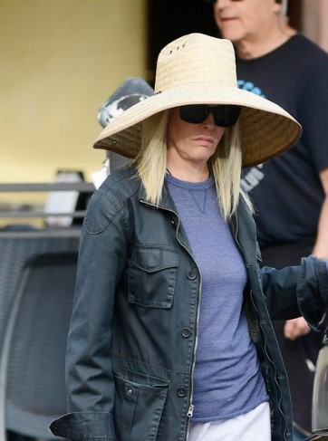 Kim Basinger, vie priv&eacute;e et &eacute;loignement des m&eacute;dias