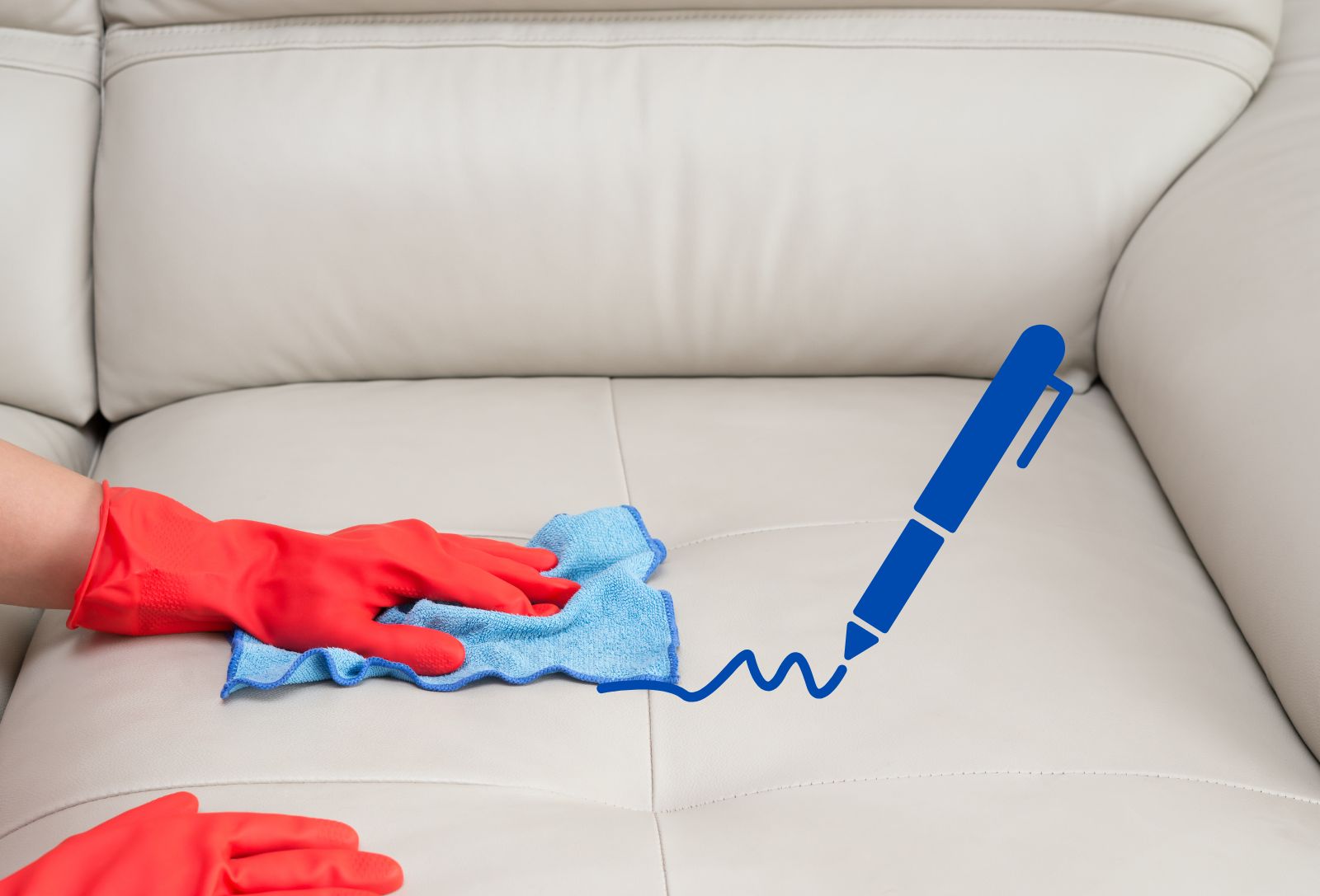 Détail d'une tache d'encre bleue sur une surface en cuir clair