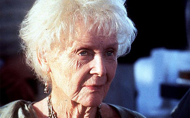 Gloria Stuart dans le r&ocirc;le de Rose &acirc;g&eacute;e dans le film Titanic